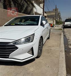 هیوندای ئەلەنترا